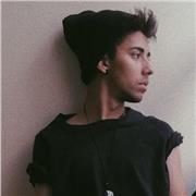 Mi nombre es Mateo y soy de Colombia. Soy amante de mi país, cultura y por supuesto mi idioma. Disfruto mucho conversar y compartir mis conocimientos.
Me gusta aprender sobre nuevas culturas y convivir con personas hablantes de diferentes idiomas. Mi meta